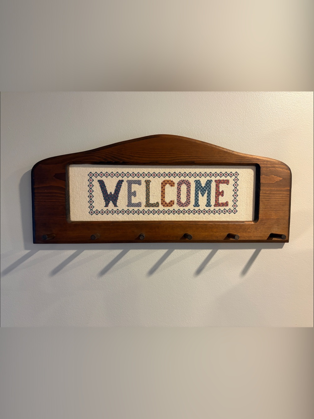 Wood-Framed Cross-Stitch "Welcome" Sign Six-Peg Rack